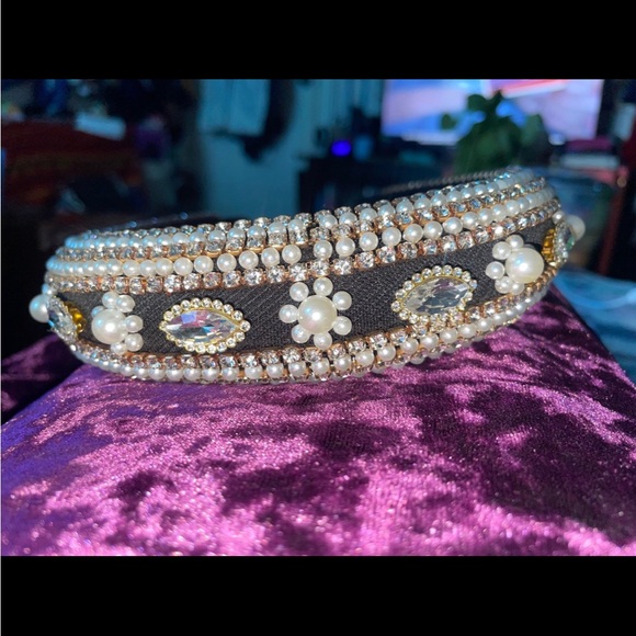 Bundle of Bejeweled headband - Picture 6 of 8